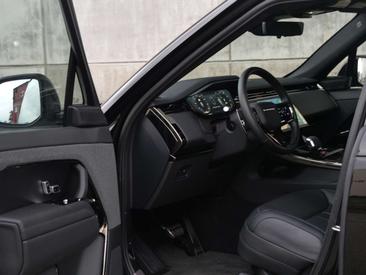 Land Rover Range Rover Sport Autobiography P550e — photo 17