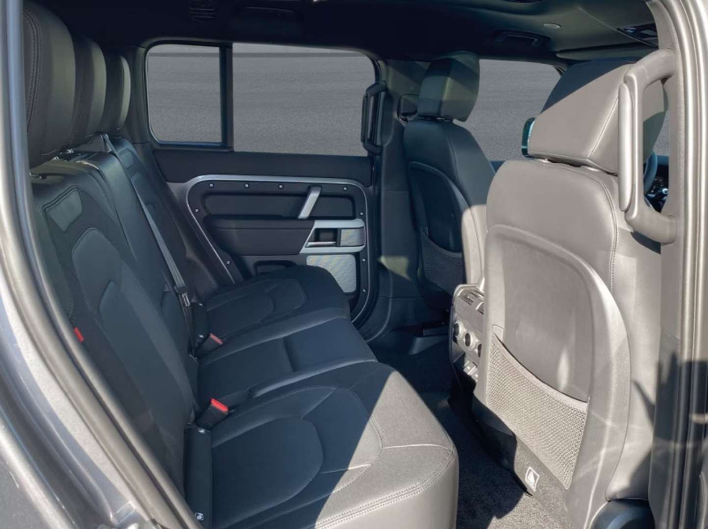 Land Rover Defender 130 D300 X-Dynamic SE - 2024 - Joinsteer - #8