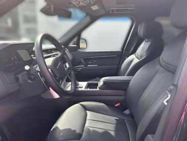 Land Rover Range Rover P550e Autobiography — photo 9