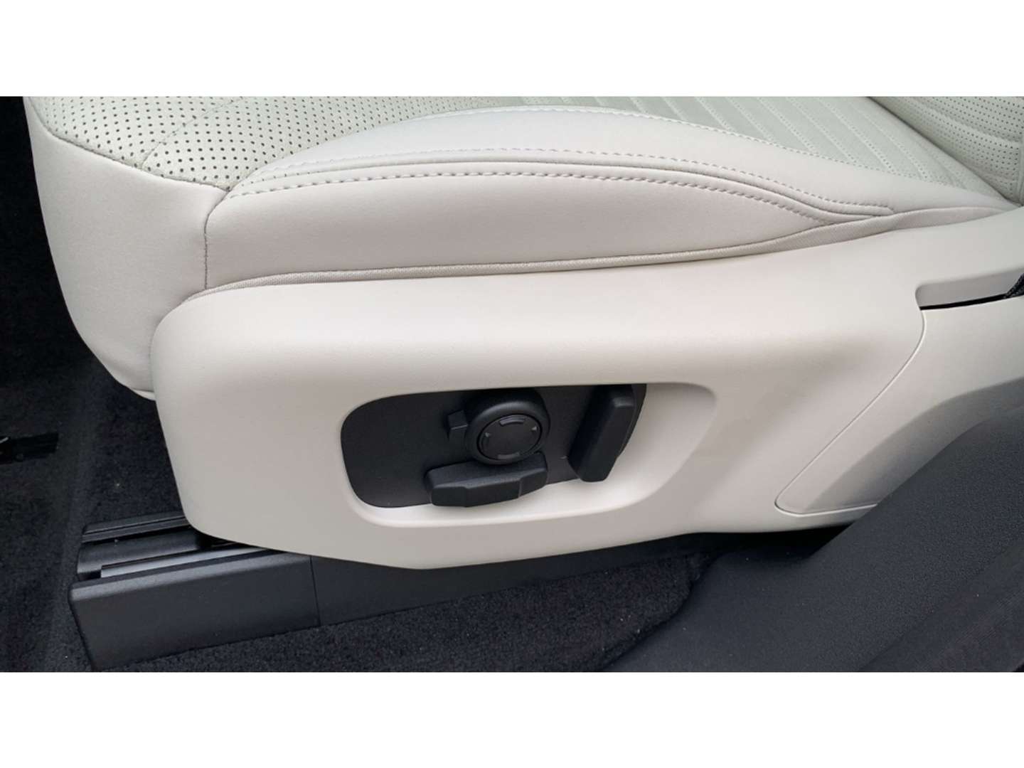 Land Rover Land Rover Discovery D250 Dynamic SE - 2024 - Joinsteer - #25