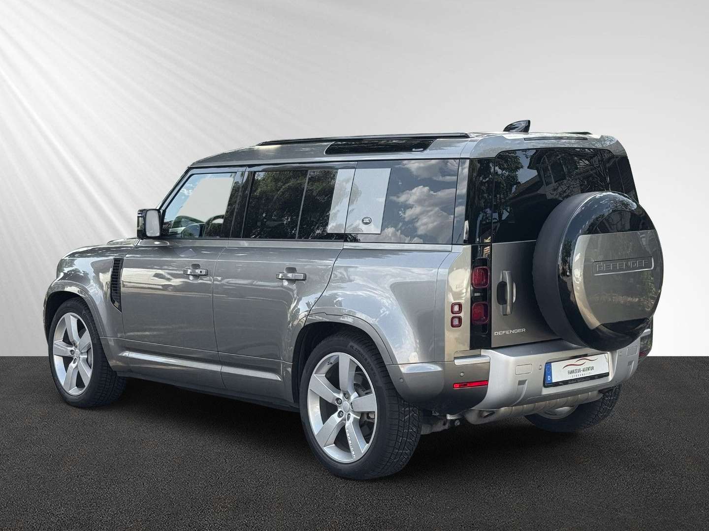 Land Rover Defender 110 XS Edition - 2023 - Joinsteer - #3