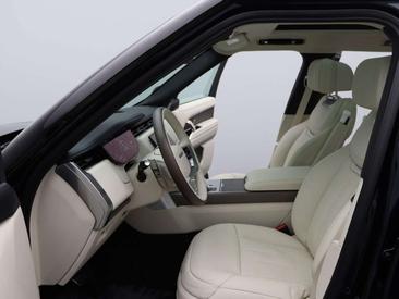 Land Rover Range Rover SV P550e — photo 10