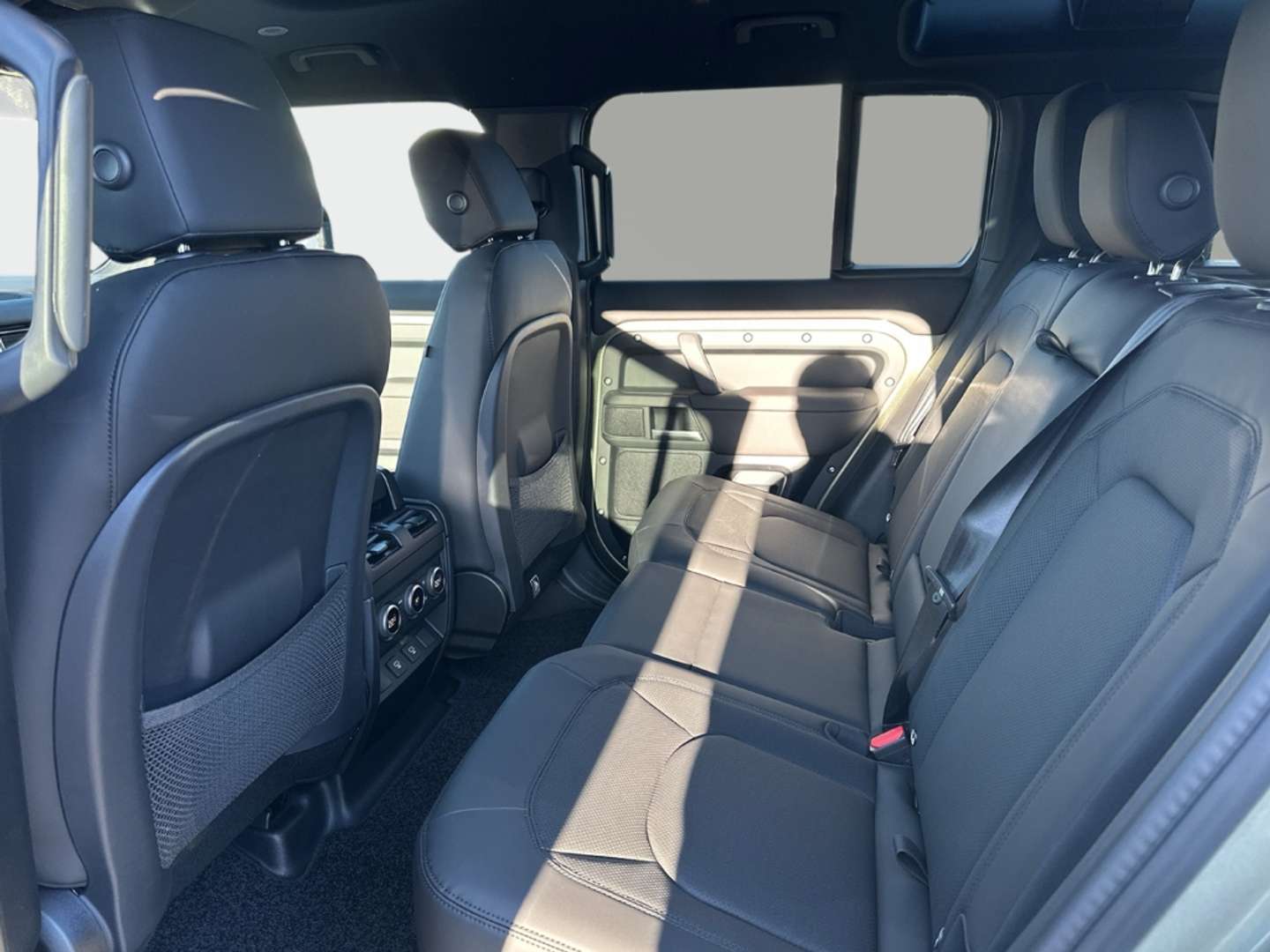 Land Rover Defender X-Dynamic SE 3.0 D250 Mild-Hybrid - 2025 - Joinsteer - #5