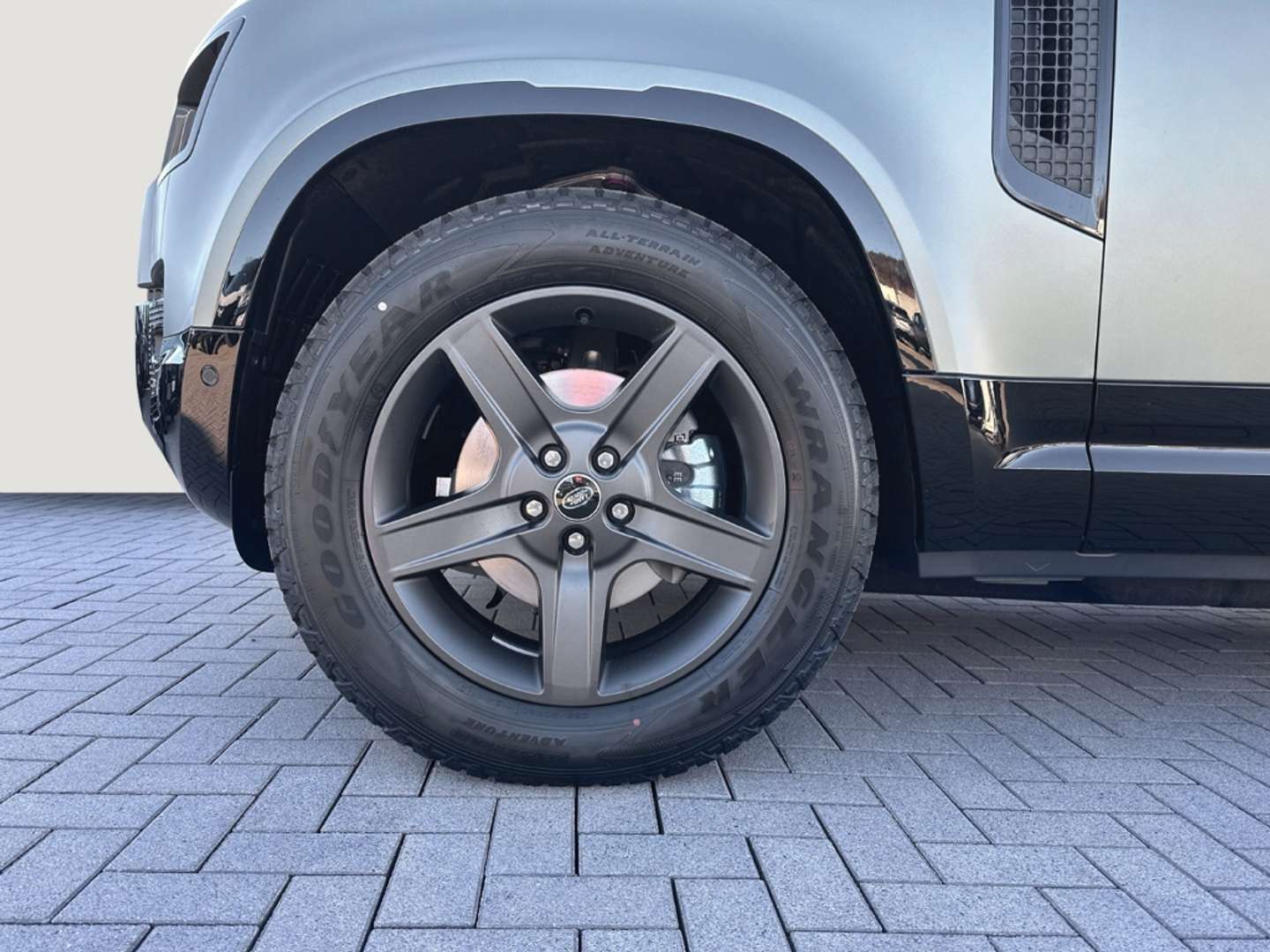 Land Rover Defender X-Dynamic SE 3.0 D250 Mild-Hybrid - 2025 - Joinsteer - #9