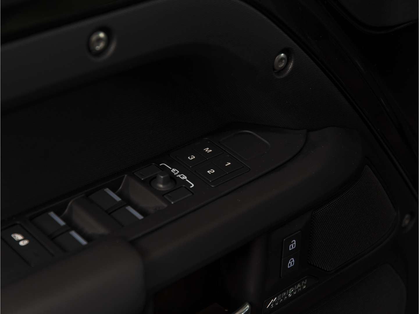 Land Rover Defender 110 X-Dynamic HSE P300e - 2025 - Joinsteer - #18