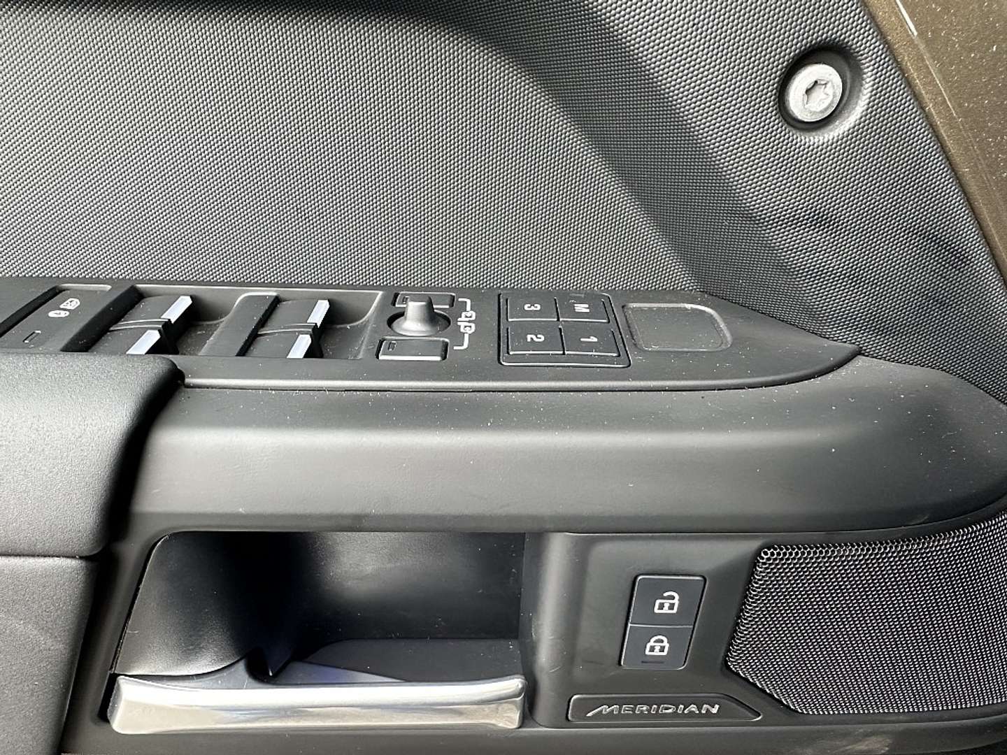 Land Rover Defender X-Dynamic SE D300 - 2024 - Joinsteer - #22