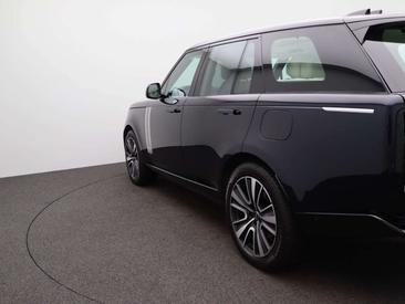 Land Rover Range Rover SV P550e — photo 49
