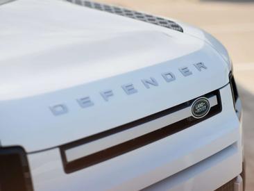 Land Rover Defender 90 D200 SE — photo 14