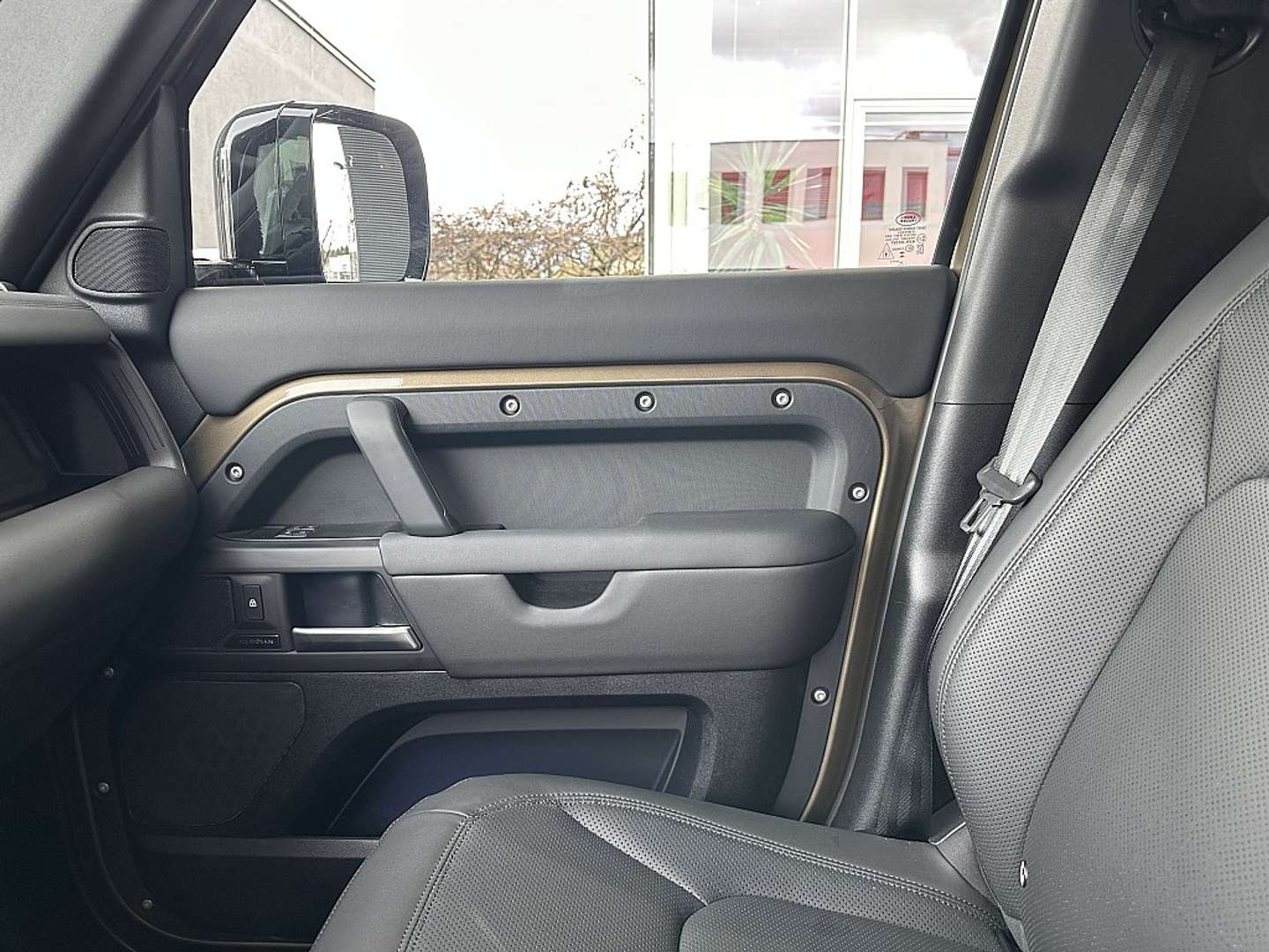 Land Rover Defender X-Dynamic SE D300 - 2024 - Joinsteer - #24