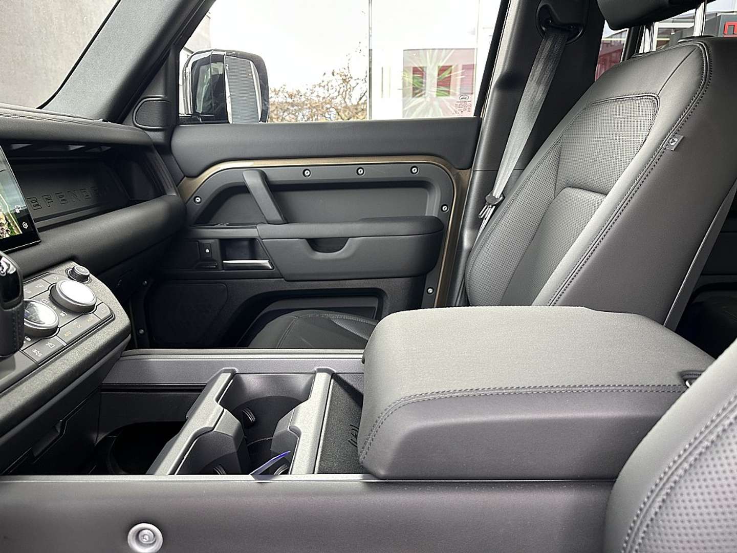 Land Rover Defender X-Dynamic SE D300 - 2024 - Joinsteer - #25