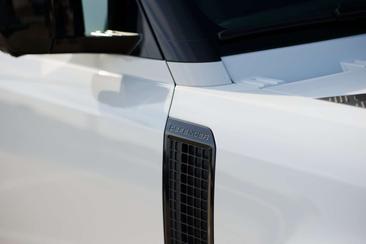 Land Rover Defender 90 D200 SE — photo 18