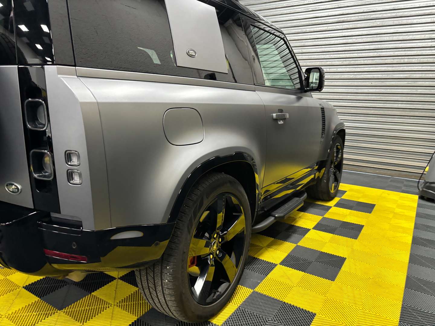 Land Rover Defender X-Dynamic P400 MHEV - 2023 - Joinsteer - #7