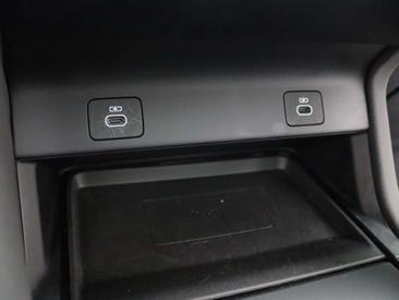 Land Rover Discovery Sport R-Dynamic SE P300e — photo 27