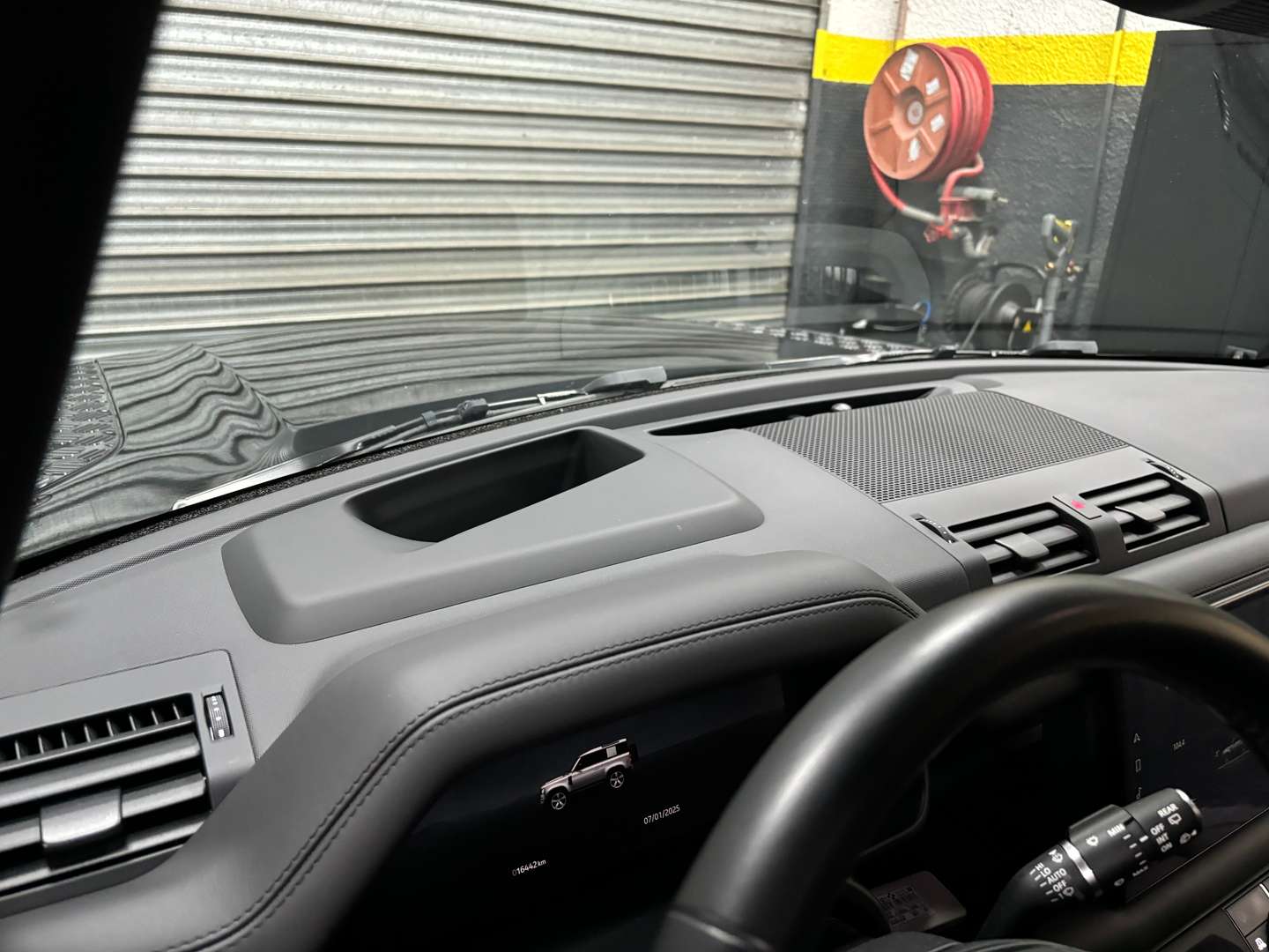 Land Rover Defender X-Dynamic P400 MHEV - 2023 - Joinsteer - #18