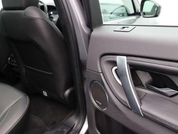 Land Rover Discovery Sport R-Dynamic SE P300e — photo 37