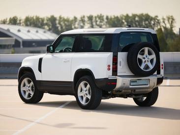 Land Rover Defender 90 D200 SE — photo 25