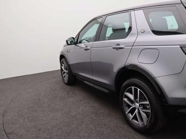 Land Rover Discovery Sport R-Dynamic SE P300e — photo 43