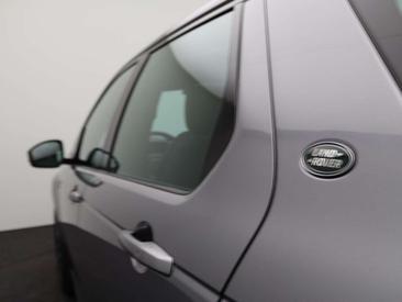 Land Rover Discovery Sport R-Dynamic SE P300e — photo 44