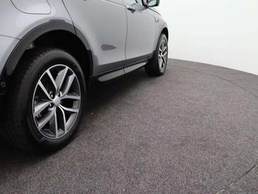 Land Rover Discovery Sport R-Dynamic SE P300e — photo 46