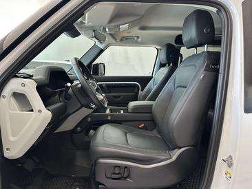 Land Rover Defender 90 D200 SE — photo 12