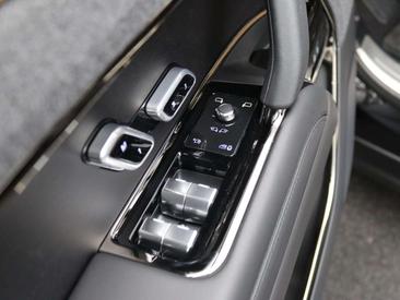 Land Rover Range Rover Sport P550e Autobiography — photo 27