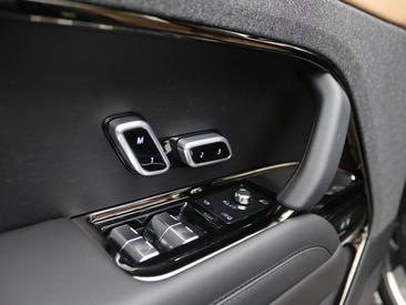 Land Rover Range Rover Sport P550e Autobiography — photo 28