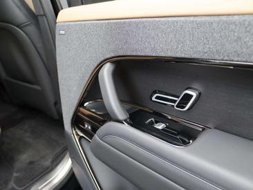Land Rover Range Rover Sport P550e Autobiography — photo 34