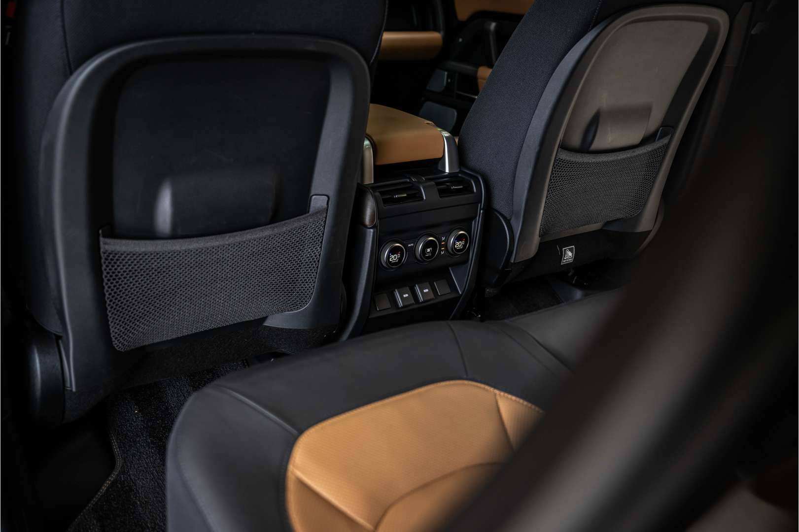 Land Rover Defender 130 P400 X - 2024 - Joinsteer - #36