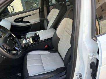 Land Rover Range Rover Evoque P300e R-Dynamic S — photo 11