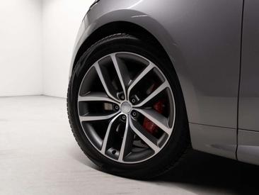 Land Rover Range Rover Sport Dynamic SE P440e — photo 7