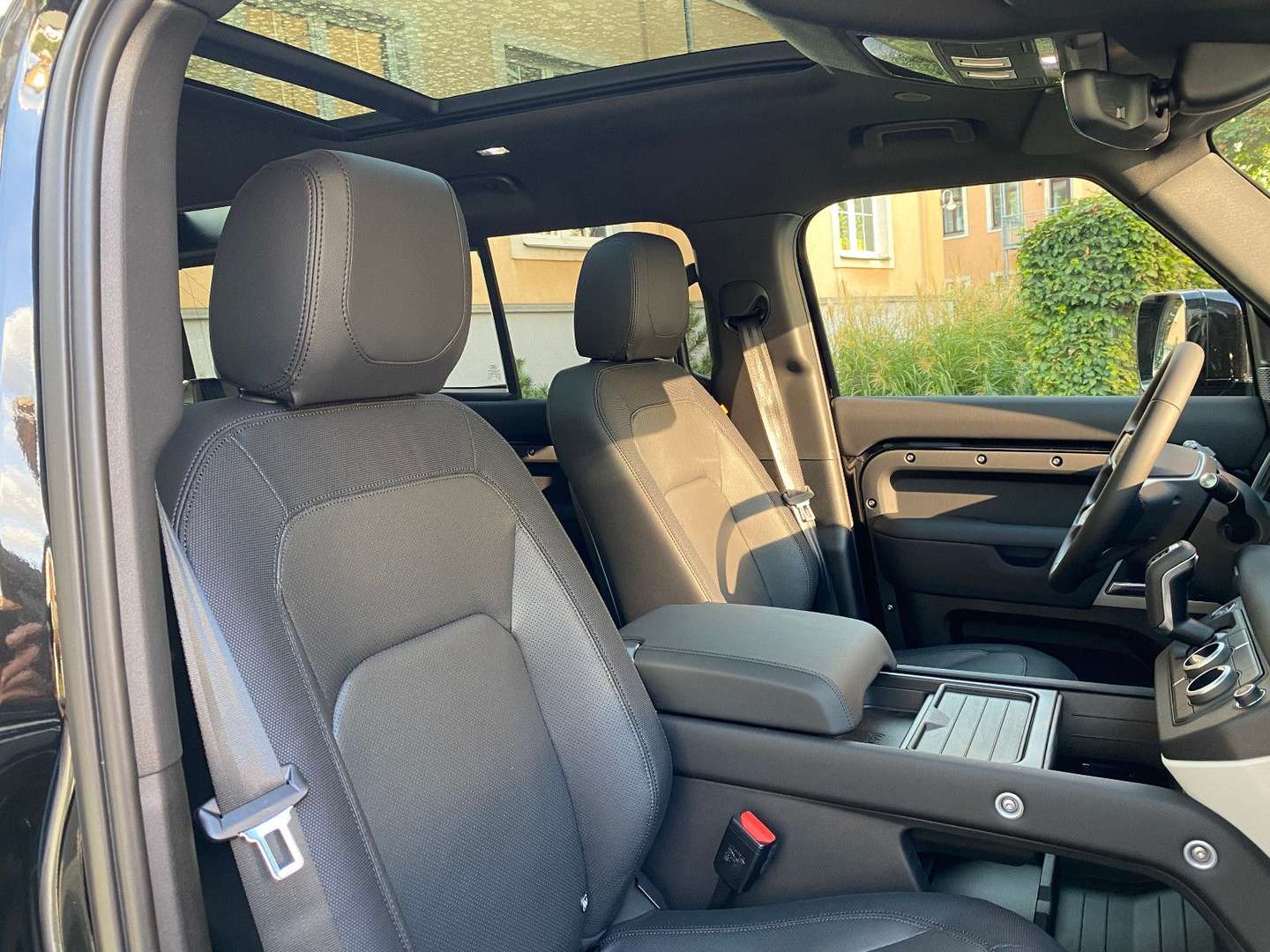 Land Rover Defender X-Dynamic SE - 2023 - Joinsteer - #11