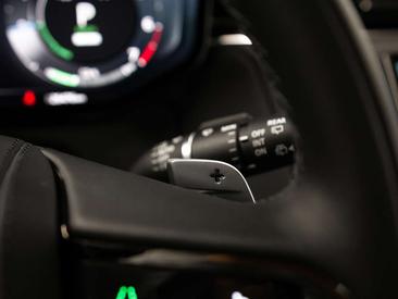 Land Rover Range Rover Sport Dynamic SE P440e — photo 32