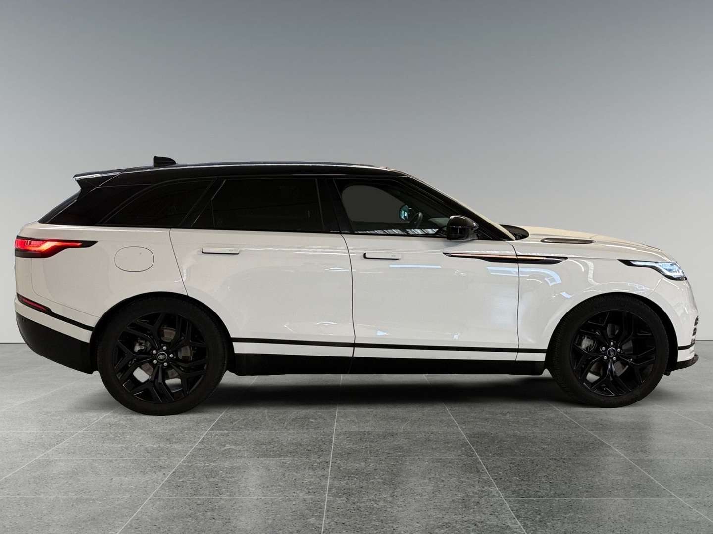 Land Rover Range Rover Velar D204 R-Dynamic SE - 2023 - Joinsteer - #4