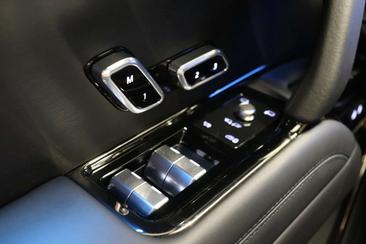 Land Rover Range Rover Sport Autobiography P550e — photo 12