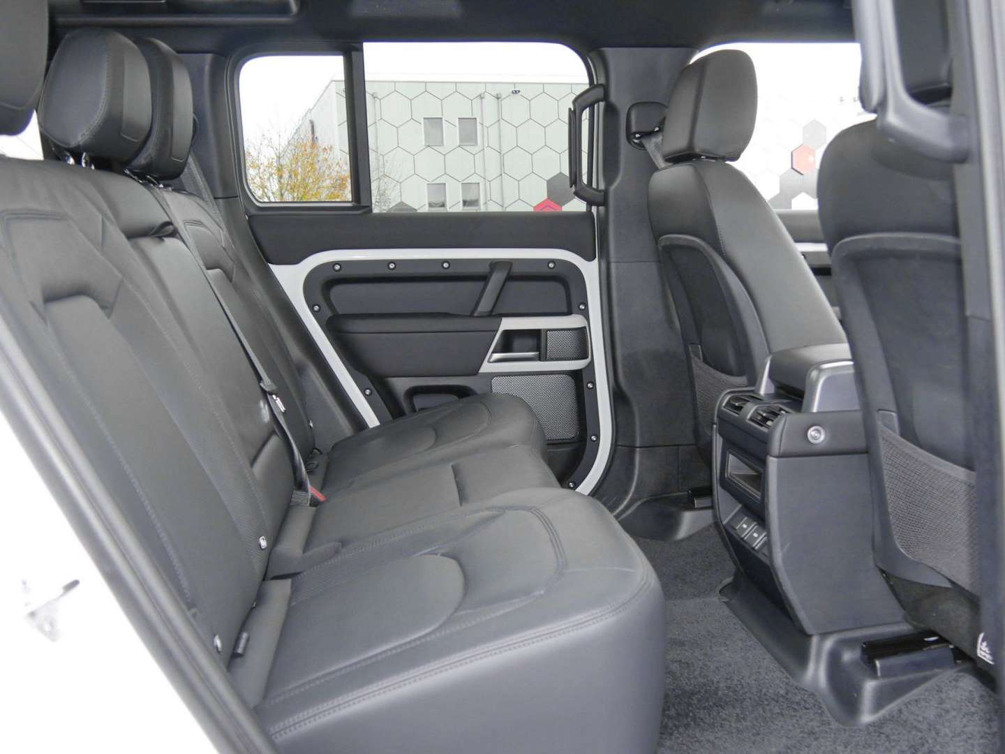 Land Rover Defender SE - 2023 - Joinsteer - #5