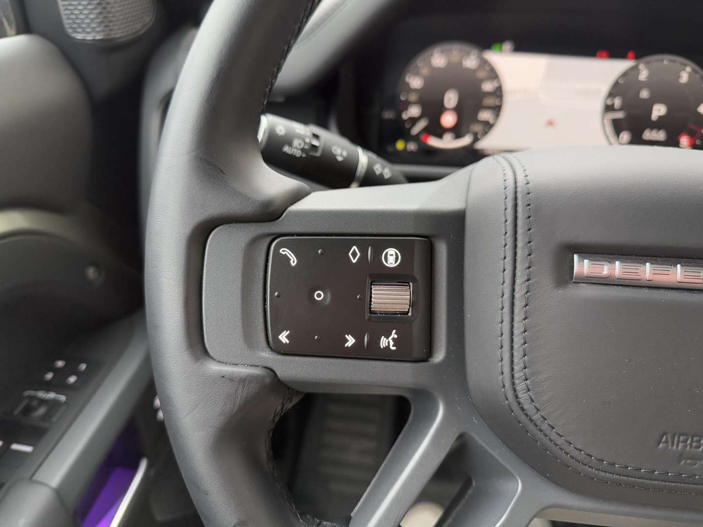 Land Rover Defender X-Dynamic SE 3.0 D250 MHEV - 2024 - Joinsteer - #17