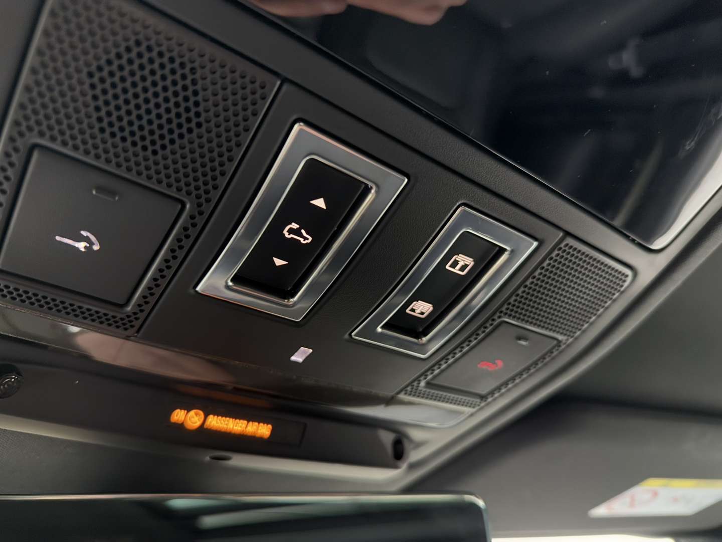 Land Rover Defender X-Dynamic SE 3.0 D250 MHEV - 2024 - Joinsteer - #23