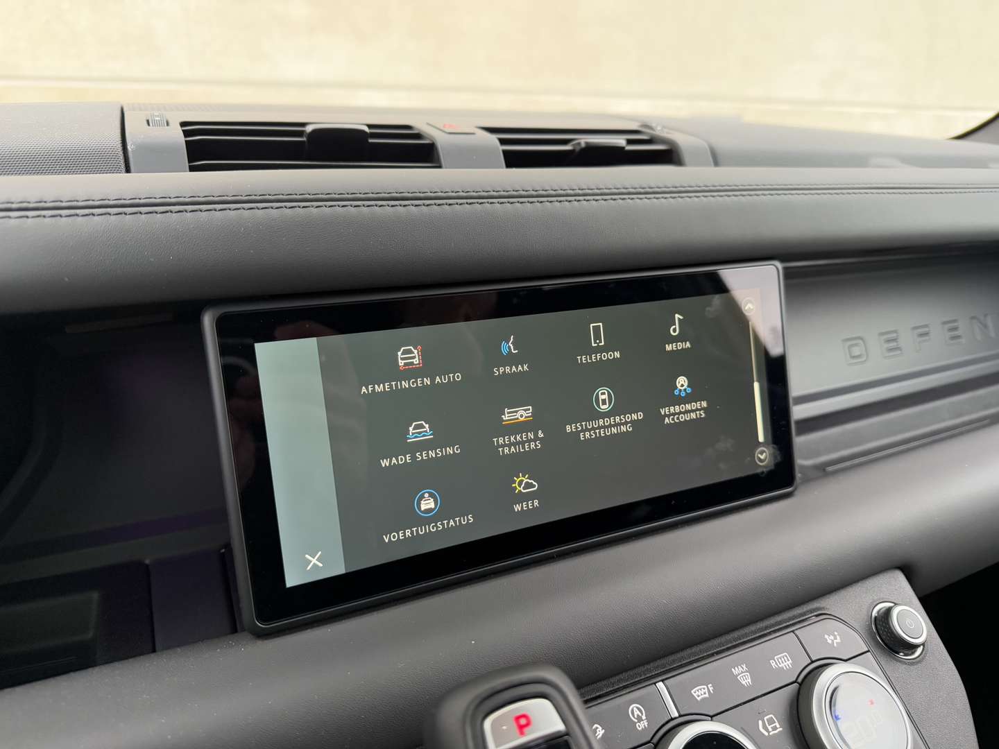 Land Rover Defender X-Dynamic SE 3.0 D250 MHEV - 2024 - Joinsteer - #28