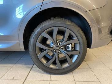 Land Rover Discovery Sport P300e R-Dynamic S — photo 9