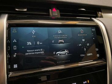 Land Rover Discovery Sport P300e R-Dynamic S — photo 12