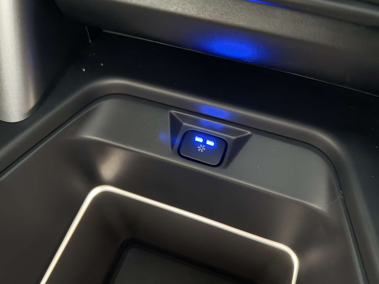 Land Rover Defender X-Dynamic SE 3.0 D250 MHEV - 2024 - Joinsteer - #36