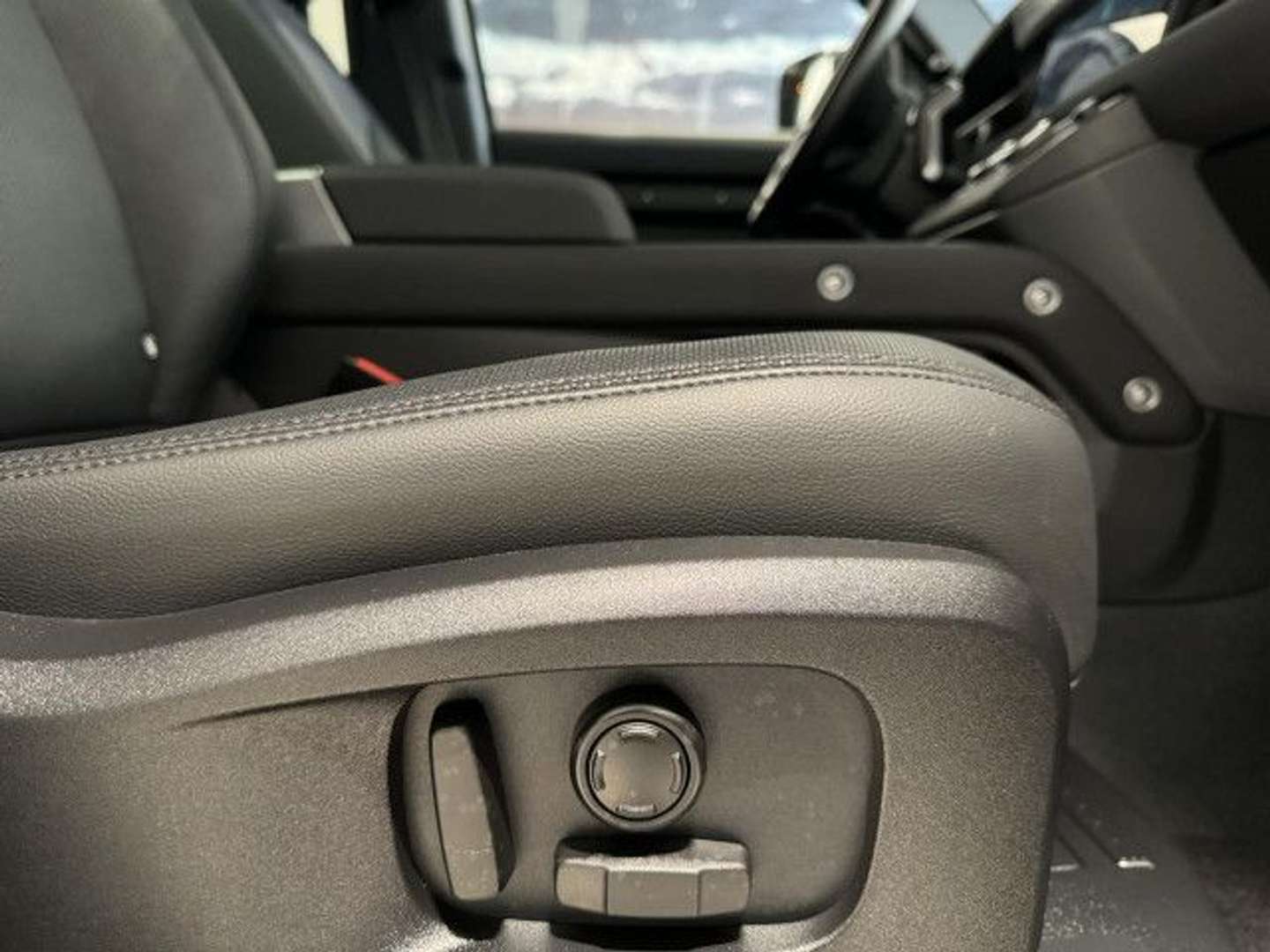 Land Rover Defender X-Dynamic D300 - 2023 - Joinsteer - #14