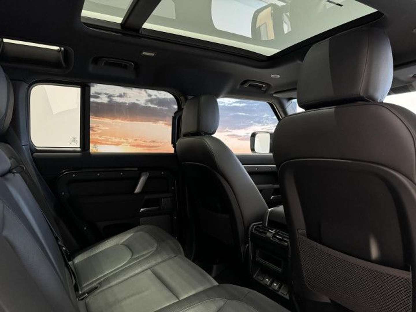 Land Rover Defender X-Dynamic D300 - 2023 - Joinsteer - #15