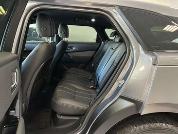 Land Rover Range Rover Velar D180 — photo 9