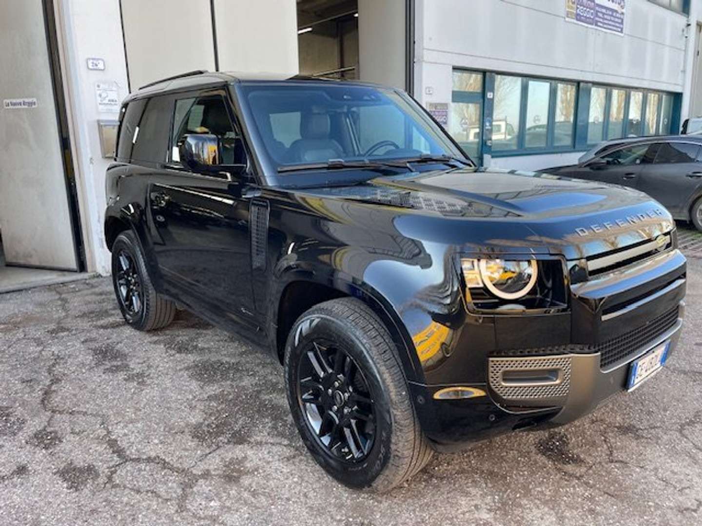 Land Rover Defender 90 D200 X-Dynamic SE - 2021 - Joinsteer - #2