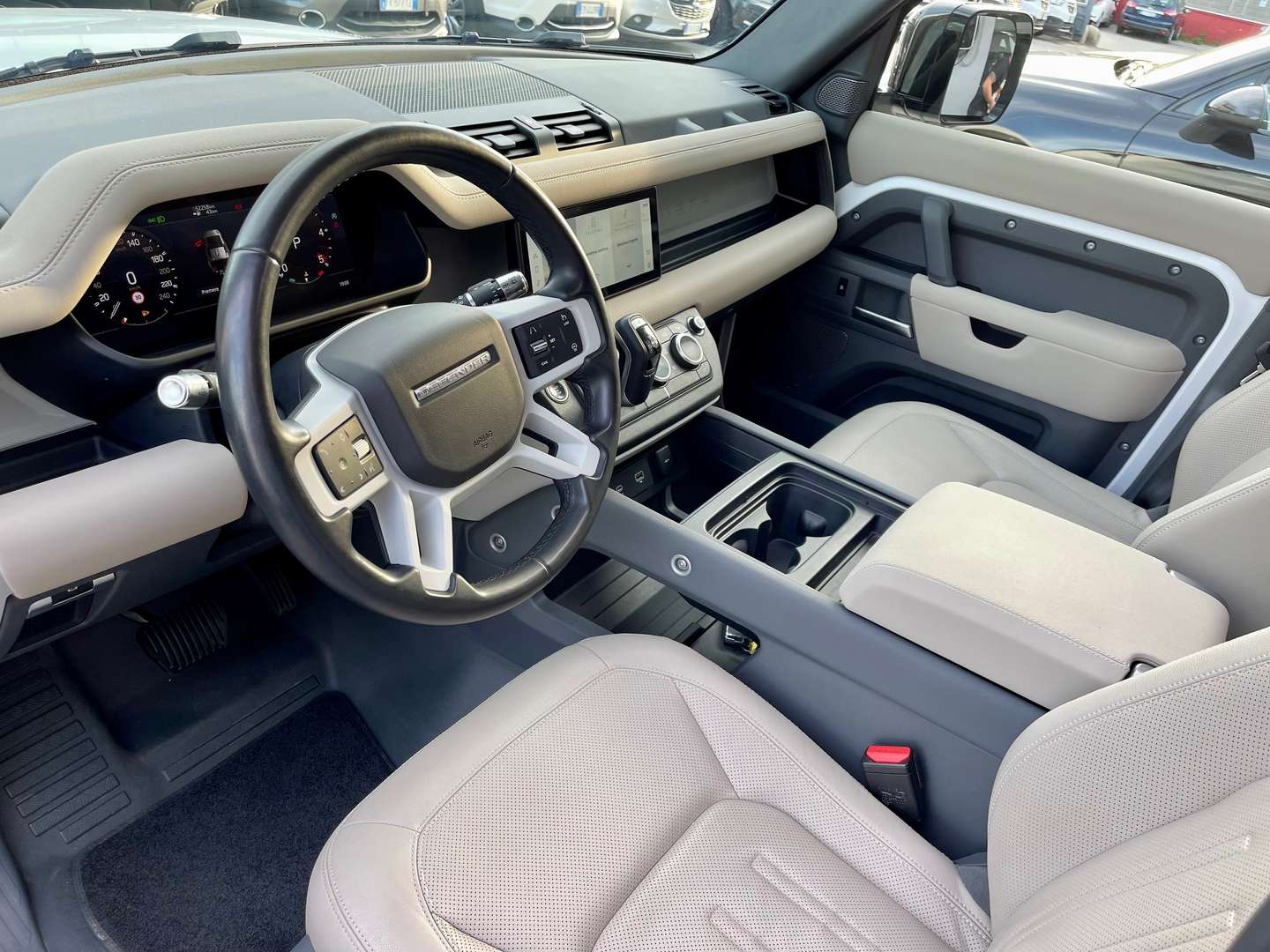 Land Rover Defender HSE 3.0d - 2021 - Joinsteer - #9