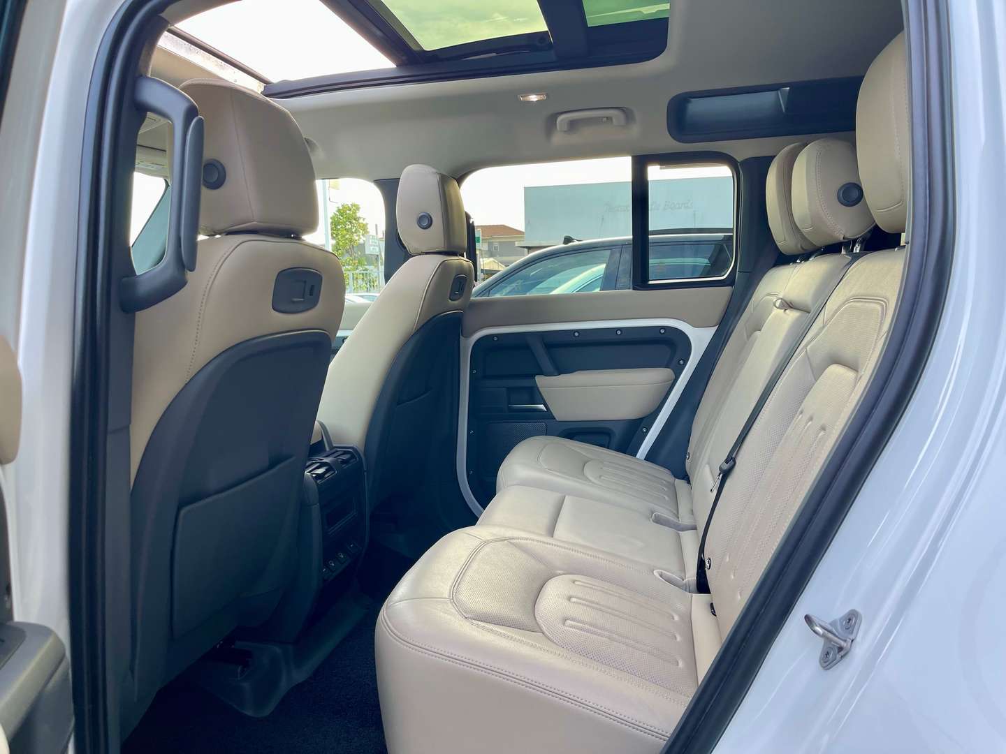 Land Rover Defender HSE 3.0d - 2021 - Joinsteer - #14