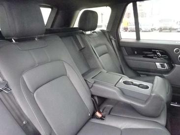 Land Rover Range Rover Vogue SDV8 — photo 9
