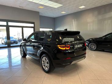 Land Rover Discovery Sport SE 2.0d MHEV AWD — photo 6