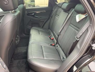 Land Rover Range Rover Evoque D240 R-Dynamic HSE — photo 12